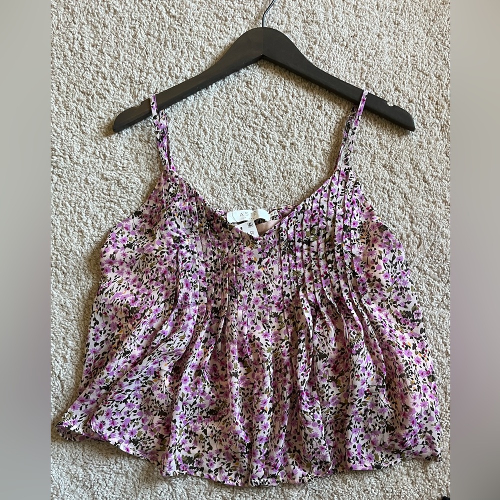 New ASTR The Label Lavender Multi Floral Lined Cami Swingy Tank M 💐